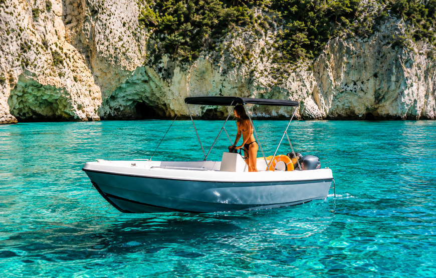Advanced Boat — Explore the Marine Park at Your Own Pace Without a Skipper – 2 Hours