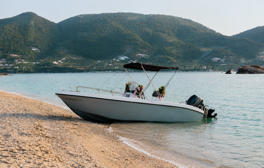 The Pro Boat — Explore the Marine Park at Your Own Pace Without a Skipper – 2 Hours